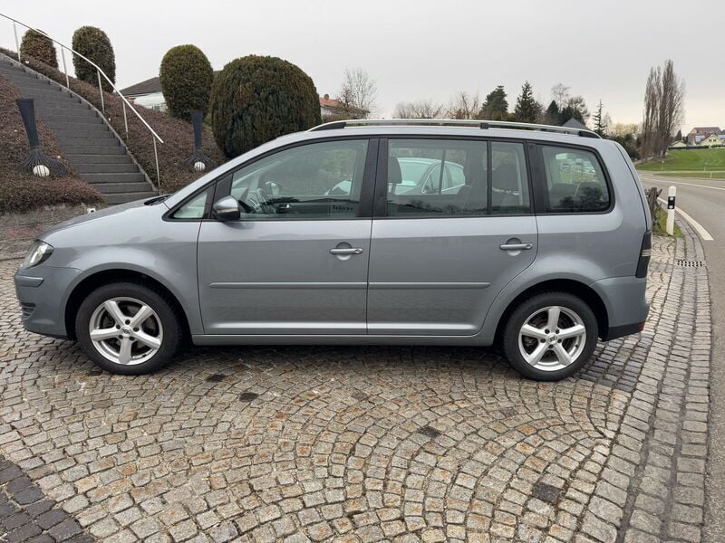 Gebraucht VW Touran Team 140 PS (102 kW) 2010 Van / Kleinbus
