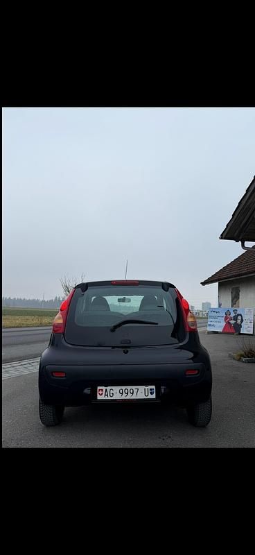 Gebraucht Peugeot 107 68 PS (50 kW) 2007 Kleinwagen