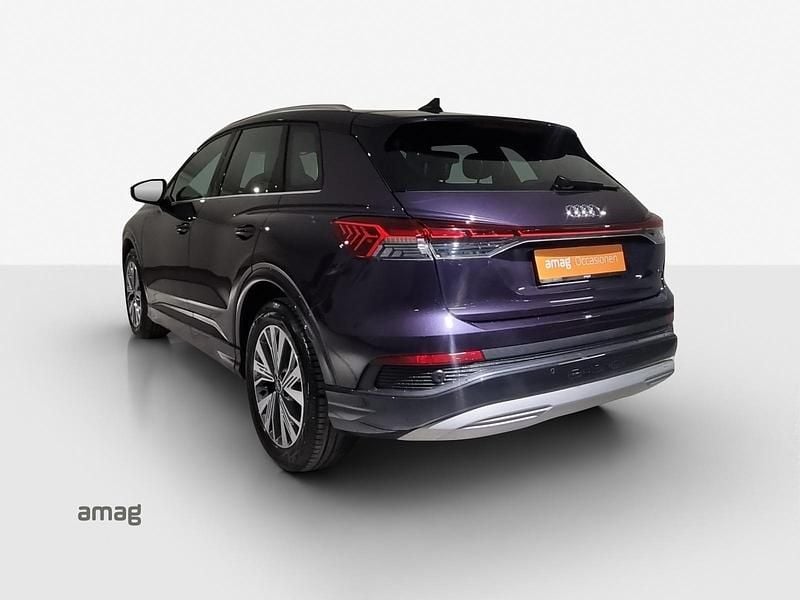 Gebraucht Audi Q4 e-tron S-Line 219 kW (299 PS) 2021 Auroraviolett metallic SUV
