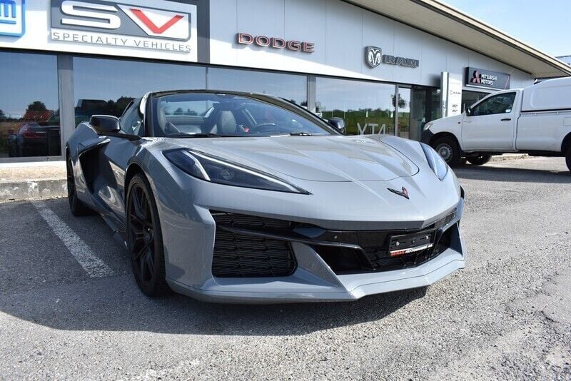 Neu Chevrolet Corvette 646 PS (475 kW) 2025 Grau Cabrio