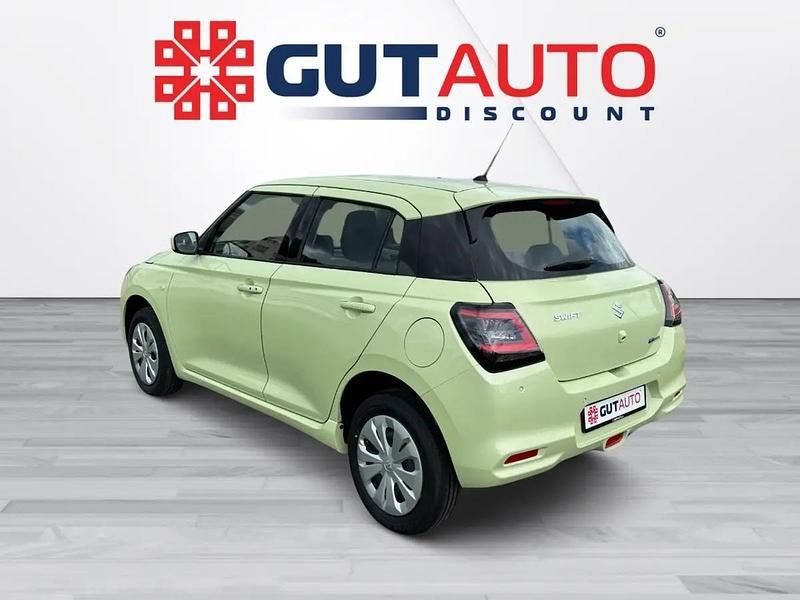 Neu Suzuki Swift 82 PS (60 kW) 2025 Grün Kleinwagen
