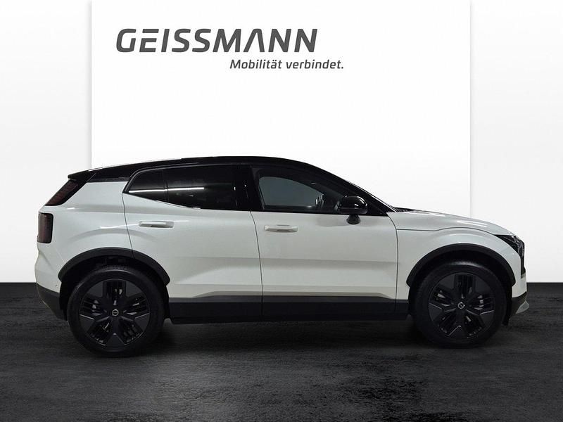 Neu Volvo EX30 CC Performance 314 kW (428 PS) 2025 SUV