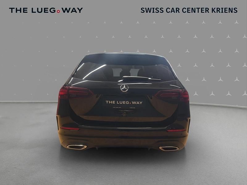 Gebraucht Mercedes B250e AMG 224 PS (164 kW) 2024 Schwarz Van / Kleinbus