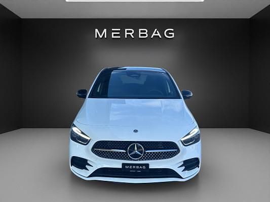 Gebraucht Mercedes B250e 224 PS (164 kW) 2024 Weiss Van / Kleinbus