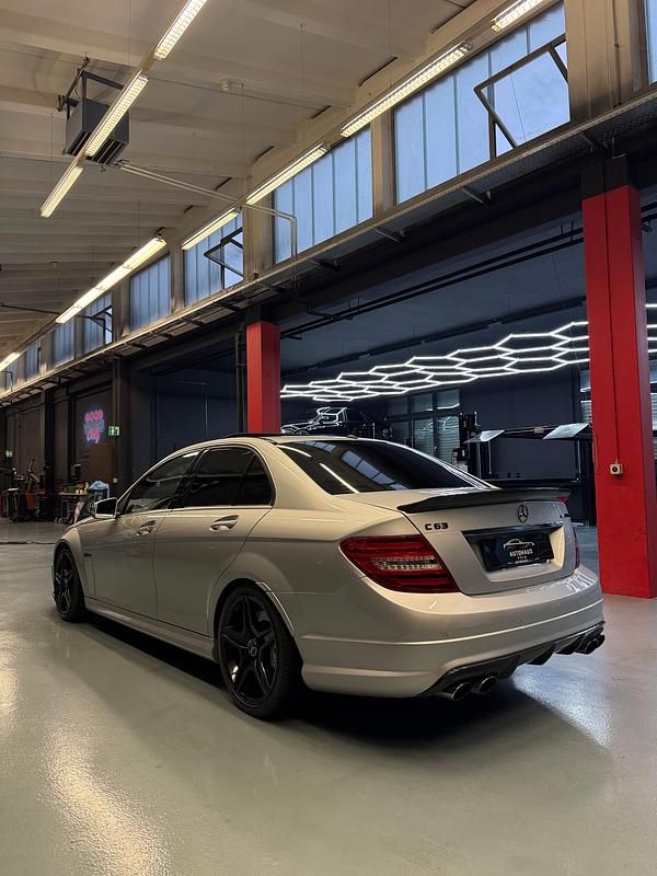 Gebraucht Mercedes C63 AMG Avantgarde 457 PS (336 kW) 2008