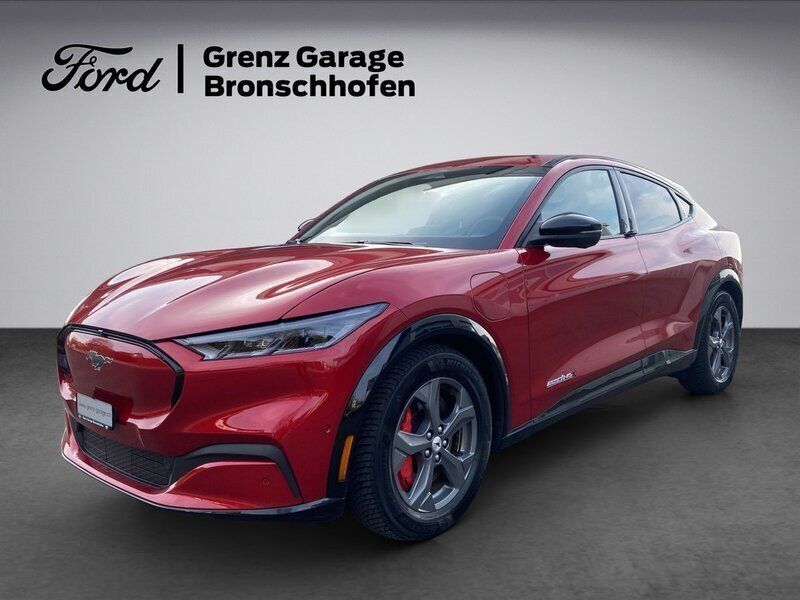 Rot Gebraucht 2021 Ford Mustang Mach-E SUV | CHF 31’990 (Fairer Preis) - Bild 1/4
