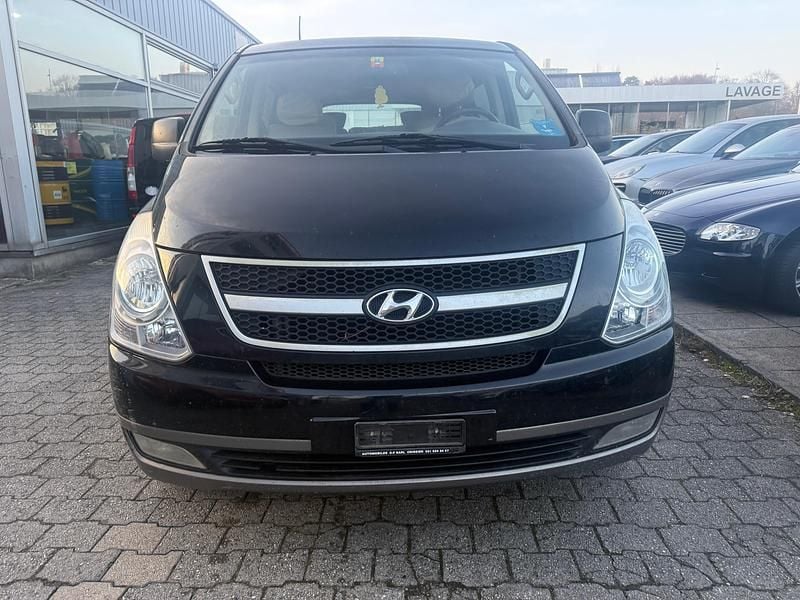 Gebraucht 2010 Hyundai H-1 Van / Kleinbus | CHF 5’900 - Bild 1/4