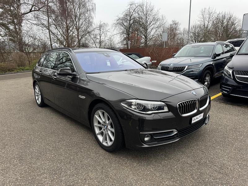 Gebraucht BMW 530 258 PS (189 kW) 2015 Kombi