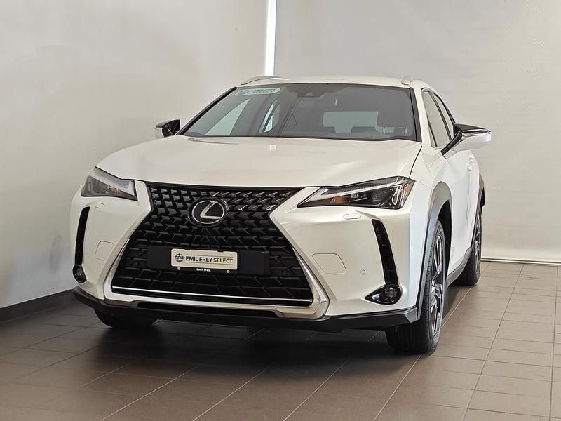 Weiss Gebraucht 2024 Lexus UX 250h SUV | CHF 46’500 (Teuer) - Bild 1/4