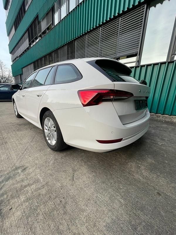 Gebraucht Skoda Octavia Ambition 110 PS (80 kW) 2022 Kombi