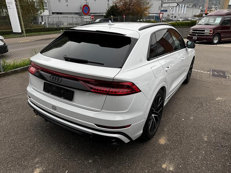 Gebraucht Audi Q8 Black Edition 286 PS (210 kW) 2022 SUV