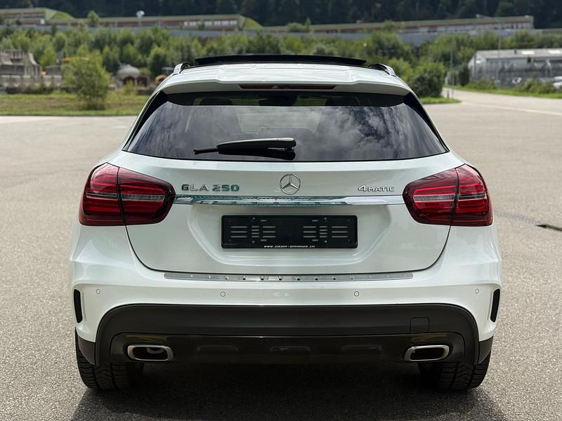 Gebraucht Mercedes GLA250 AMG line 211 PS (155 kW) 2019 SUV