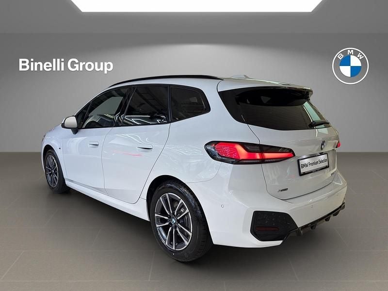 Gebraucht BMW 223 Active Tourer M Sport 211 PS (155 kW) 2024 Van / Kleinbus