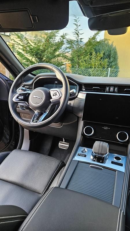 Gebraucht Jaguar F-Pace R-Dynamic 204 PS (150 kW) 2023 SUV