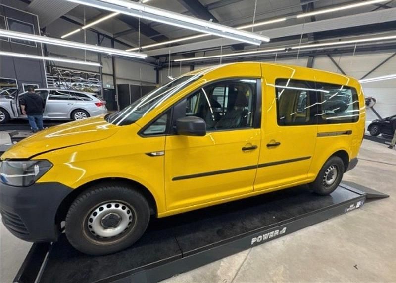 Gebraucht VW Caddy Maxi 102 PS (75 kW) 2020 Van / Kleinbus