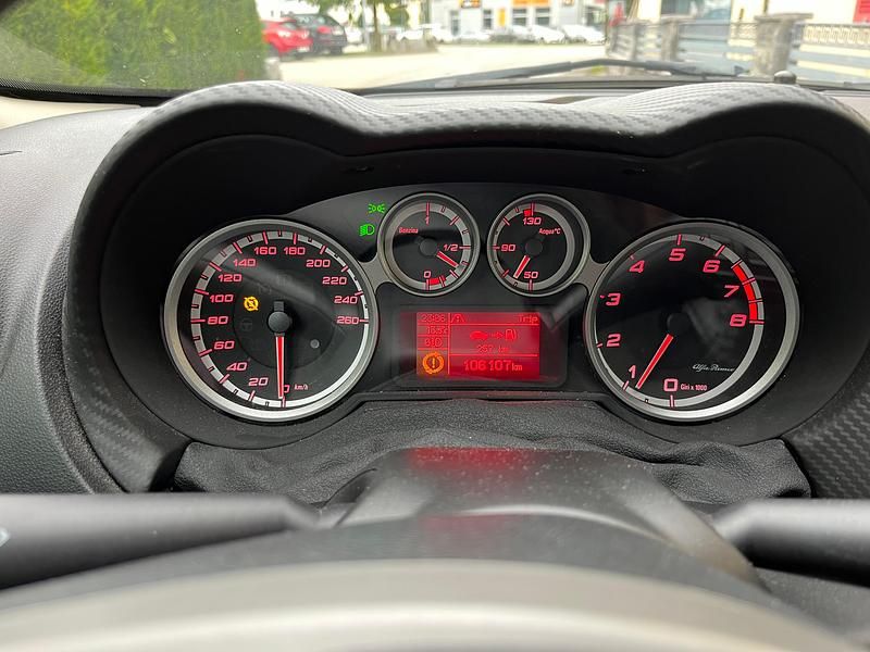 Gebraucht Alfa Romeo MiTo Distinctive 105 PS (77 kW) 2013 Kleinwagen