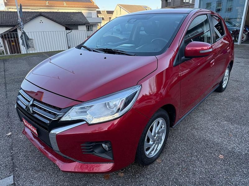 Rot Gebraucht 2024 Mitsubishi Space Star Intense+ Limousine | CHF 17’700 (Etwas zu teuer) - Bild 1/4