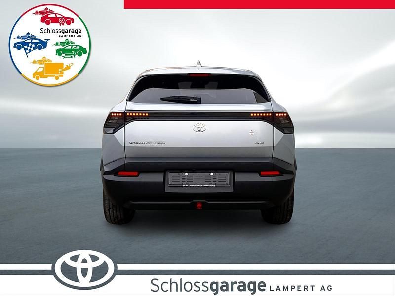 Neu Toyota Urban Cruiser Trend 135 kW (184 PS) 2026 Silber SUV