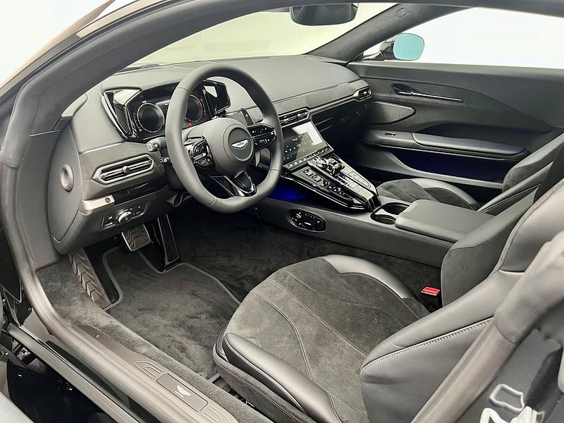 Neu Aston Martin V8 Vantage 665 PS (489 kW) 2025 Grau Coupé