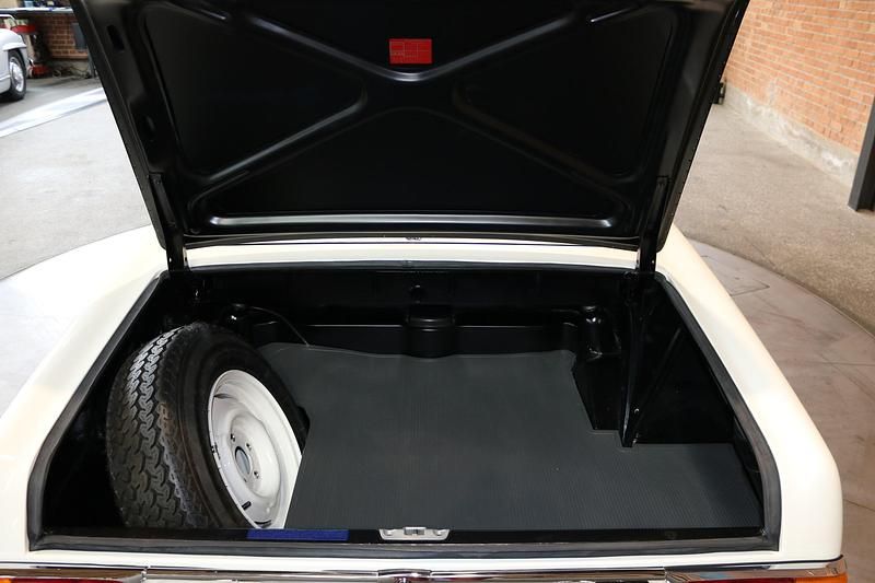 Gebraucht Mercedes 230 150 PS (110 kW) 1964