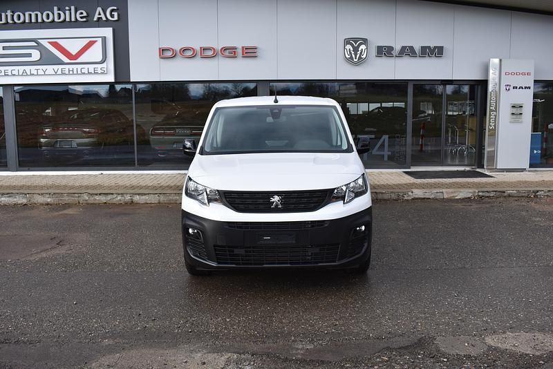 Neu Peugeot Partner 136 PS (100 kW) 2025 Weiss Van / Kleinbus