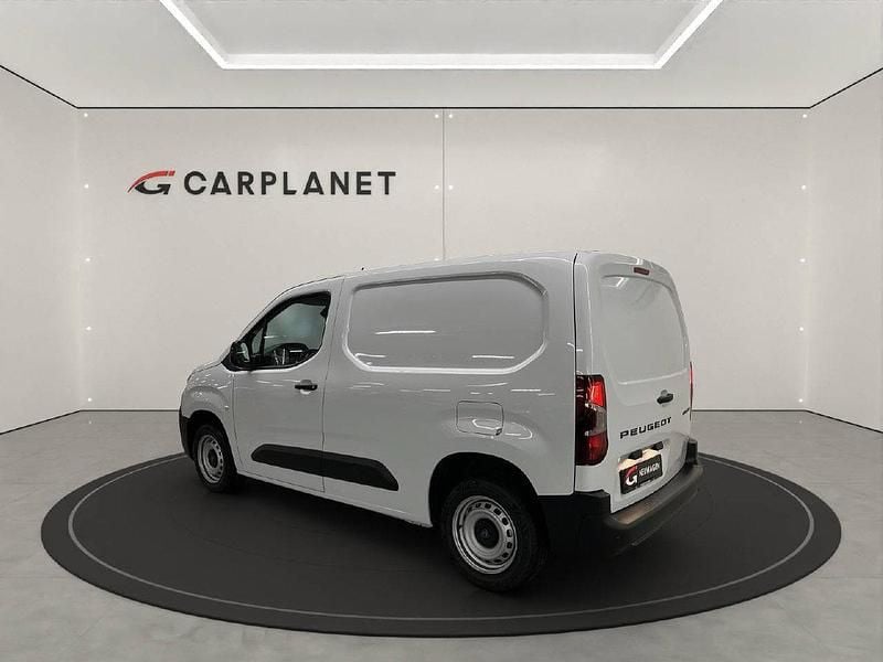 Neu Peugeot Partner 102 PS (75 kW) 2025 Van / Kleinbus