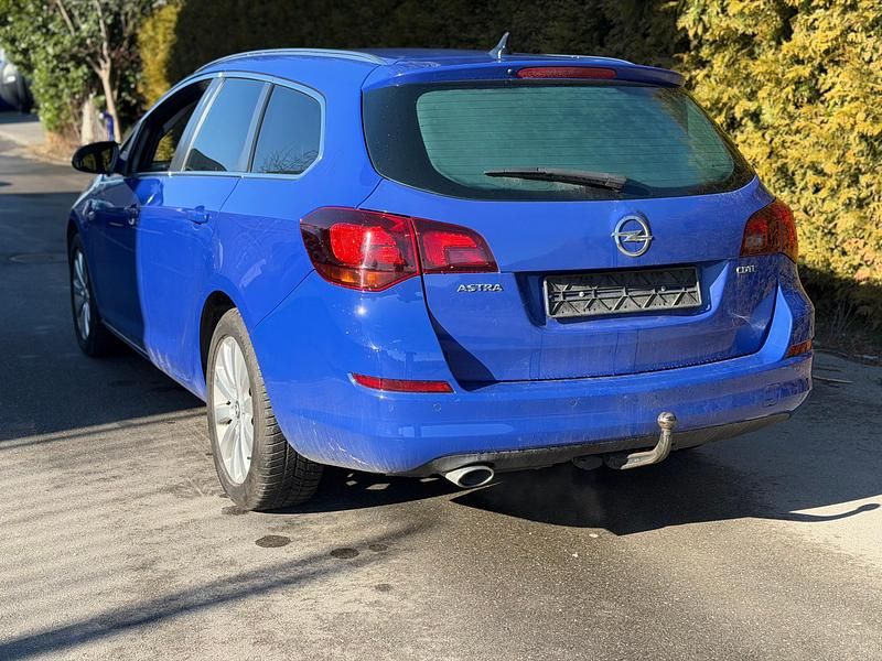 Gebraucht Opel Astra 165 PS (121 kW) 2012 Kombi