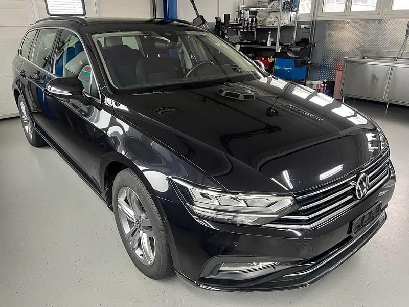 Gebraucht VW Passat Business 200 PS (147 kW) 2021