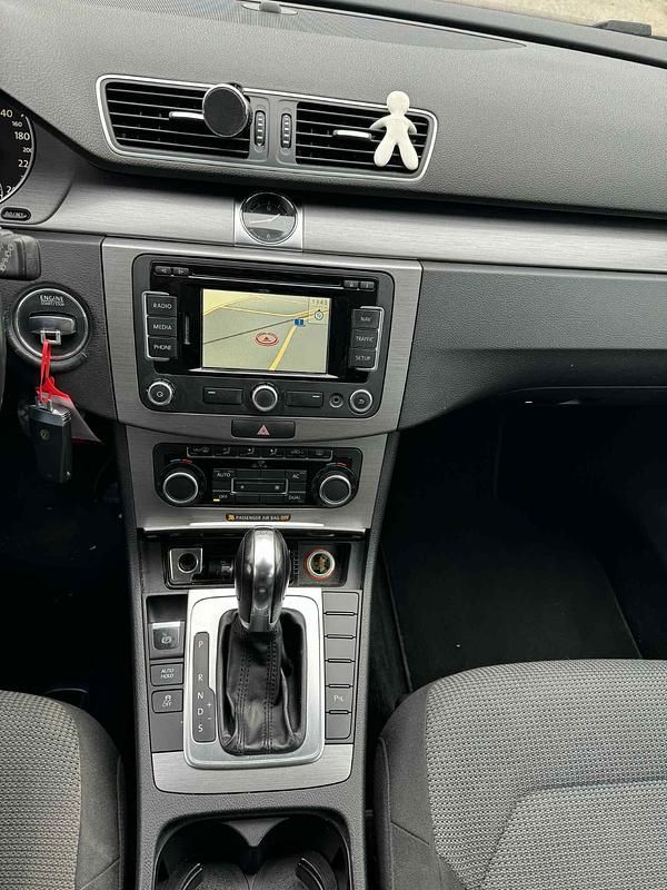 Gebraucht VW Passat Comfortline 150 PS (110 kW) 2011 Kombi