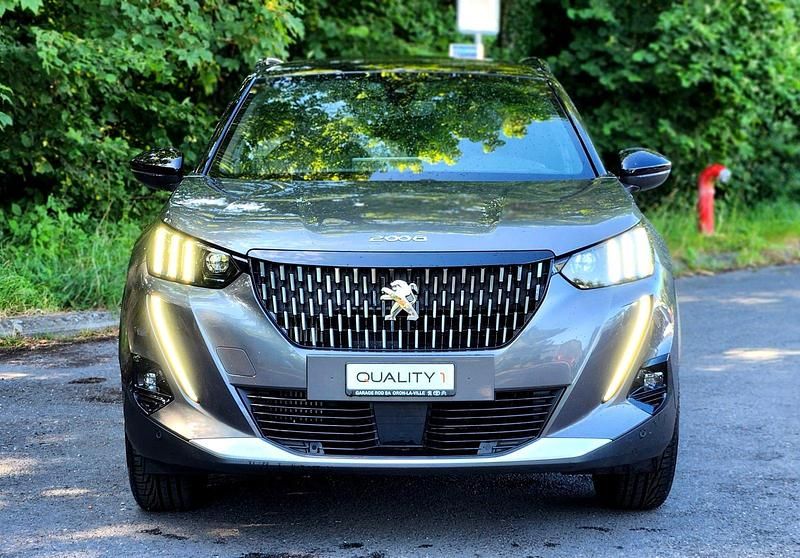 Gebraucht Peugeot 2008 GT 130 PS (95 kW) 2021 SUV