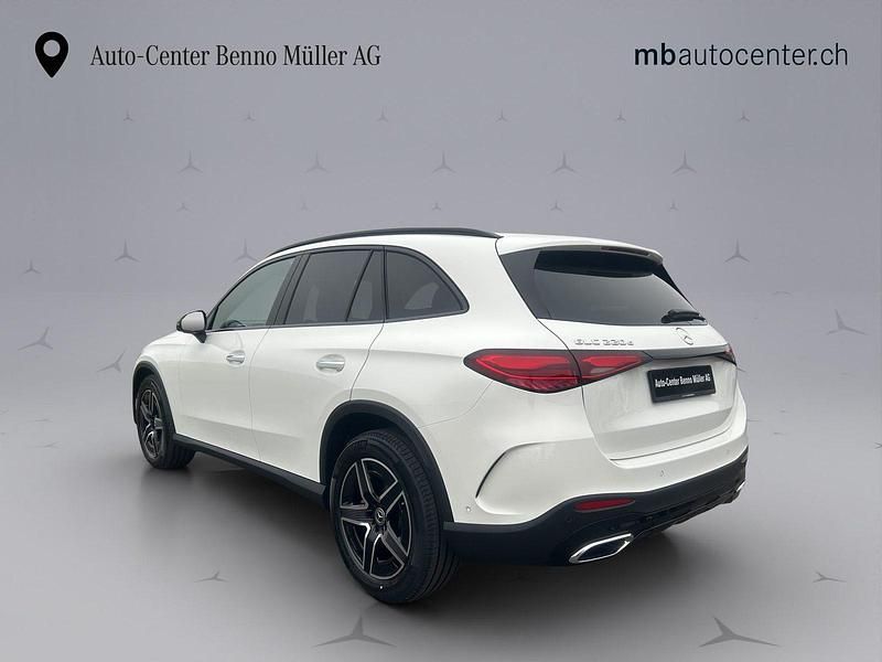 Neu Mercedes GLC220 AMG line 220 PS (161 kW) 2025 Weiss SUV