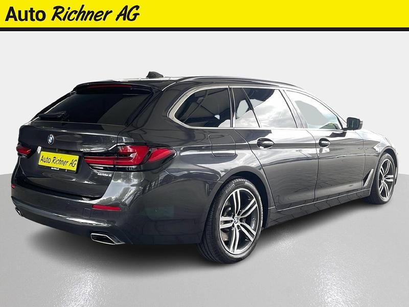 Gebraucht BMW 530 296 PS (217 kW) 2022 Kombi