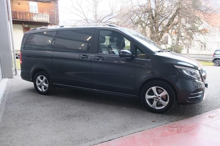 Gebraucht Mercedes V300 Edition 239 PS (175 kW) 2022 Van / Kleinbus