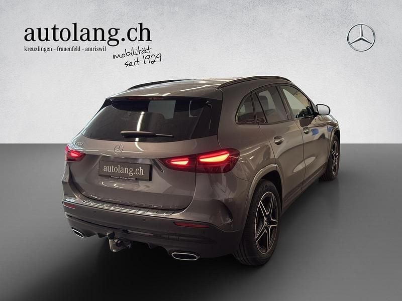 Gebraucht Mercedes GLA200 AMG line 177 PS (130 kW) 2025 Grau SUV