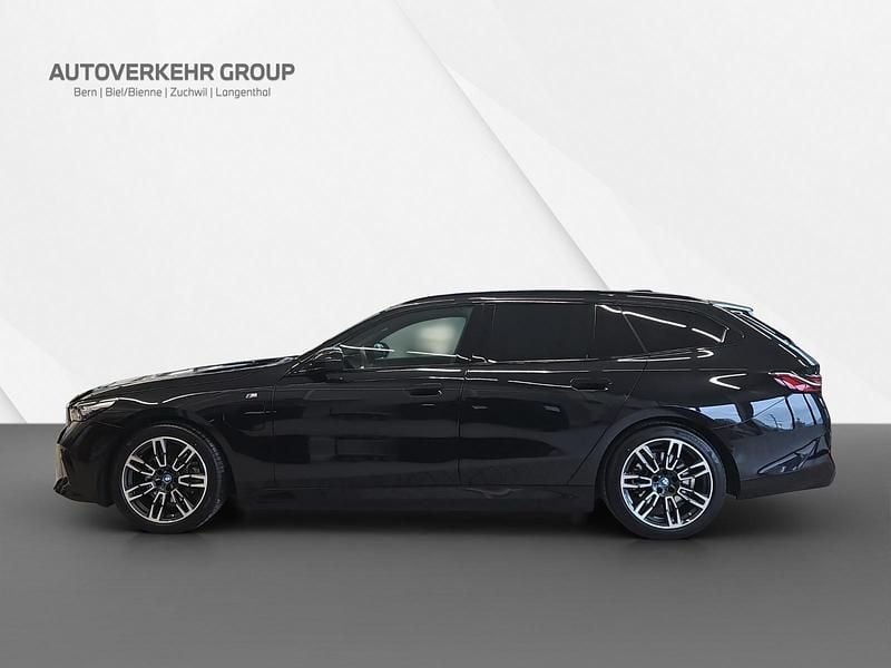 Gebraucht BMW 530e M Sport 299 PS (219 kW) 2025 Kombi