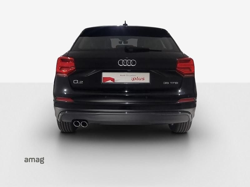 Gebraucht Audi Q2 Attraction 150 PS (110 kW) 2020 Mythosschwarz metallic SUV