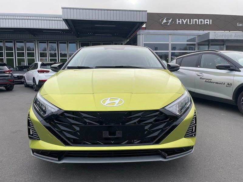 Gebraucht Hyundai i20 120 PS (88 kW) 2024 Grün Kleinwagen