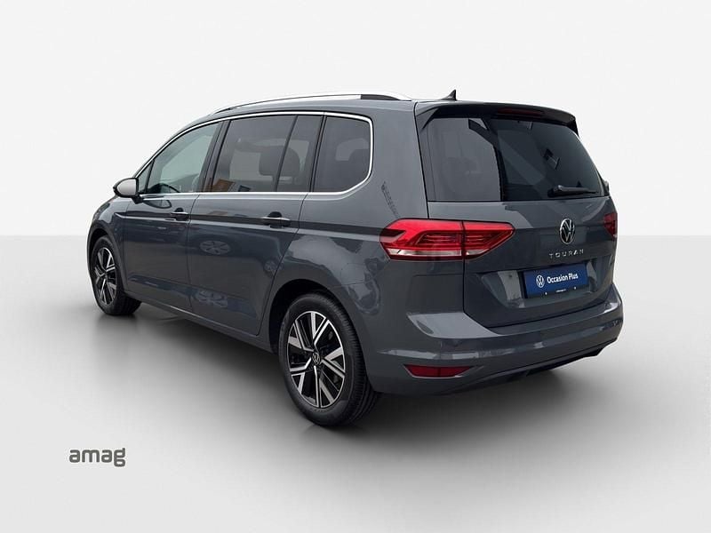 Gebraucht VW Touran Highline 150 PS (110 kW) 2024 Delfingrau metallic Van / Kleinbus
