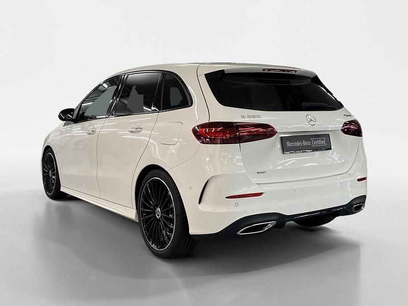 Gebraucht Mercedes B250e AMG line 238 PS (175 kW) 2024 Van / Kleinbus