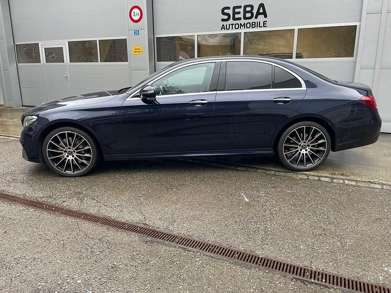 Gebraucht Mercedes E350 AMG line 258 PS (189 kW) 2019