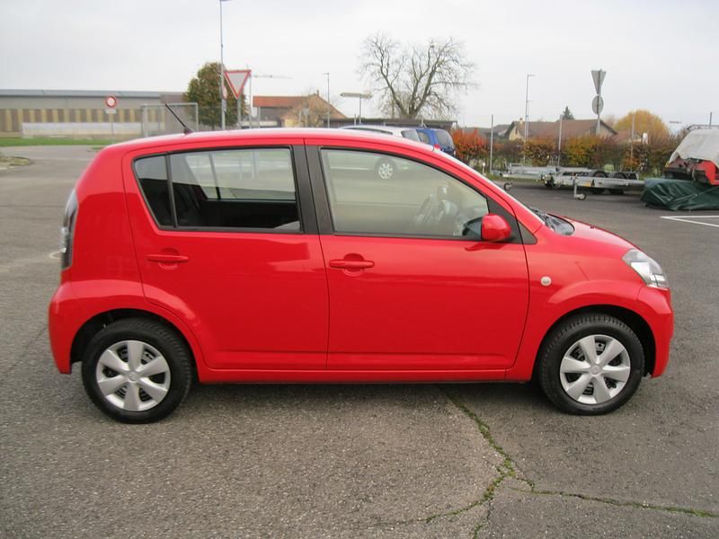 Gebraucht Daihatsu Sirion 91 PS (66 kW) 2010 Kleinwagen