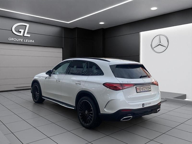 Gebraucht Mercedes GLC300e AMG line 258 PS (189 kW) 2024 SUV