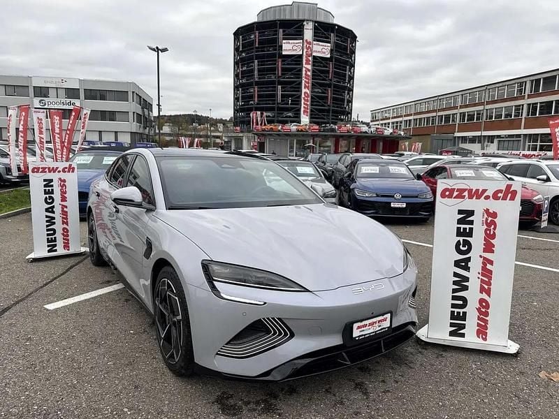 Neu BYD Seal Design 230 kW (313 PS) 2026 Gray Limousine