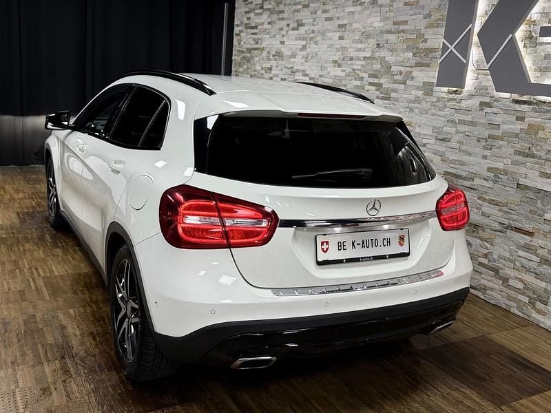 Gebraucht Mercedes GLA200 AMG line 136 PS (100 kW) 2015 SUV