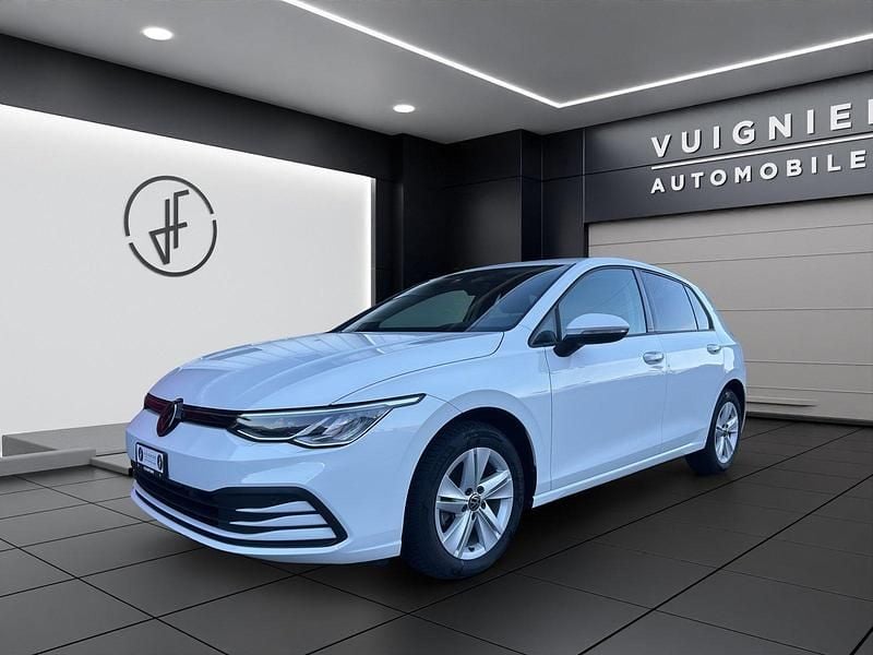 Gebraucht VW Golf VIII Life 130 PS (95 kW) 2022 Limousine