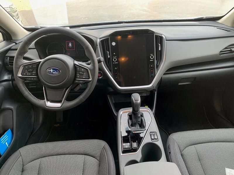 Gebraucht Subaru Crosstrek 136 PS (100 kW) 2025 Silber SUV