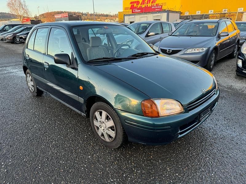 Gebraucht Toyota Starlet 75 PS (55 kW) 1999 Kleinwagen