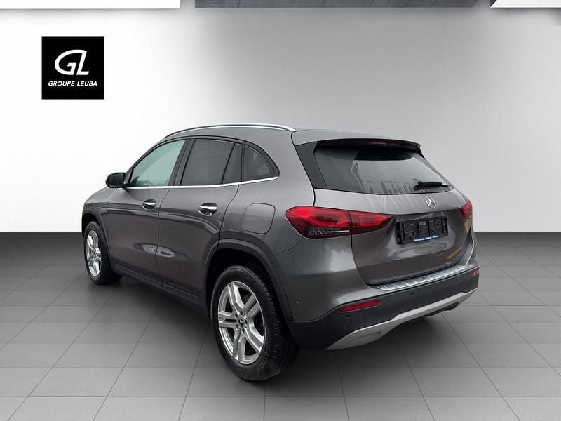 Gebraucht Mercedes GLA250 Progressive 224 PS (164 kW) 2022 Grau SUV