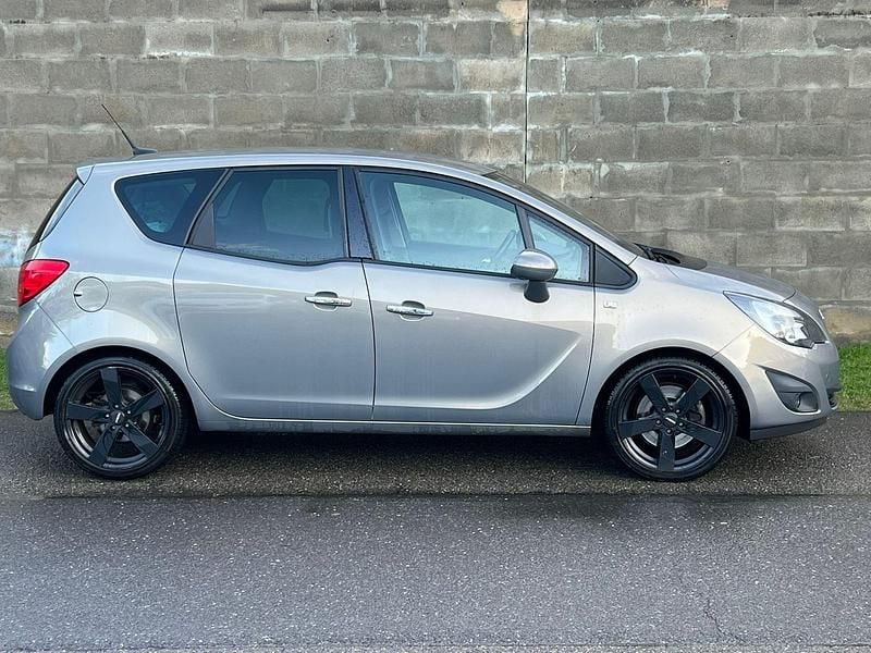 Gebraucht Opel Meriva Enjoy 100 PS (73 kW) 2011 Van / Kleinbus