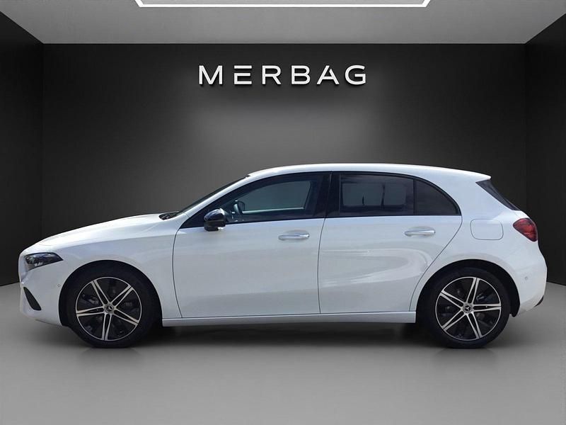 Gebraucht Mercedes A220 190 PS (139 kW) 2025 Weiss Limousine